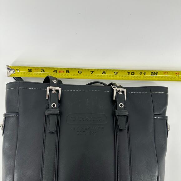 Coach Hamptons Shoulder‎ Tote Bag Black Leather Vintage Embossed Logo B06D-8E92 - Picture 12 of 13